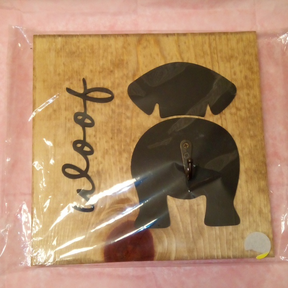 Dog Keychain Holder